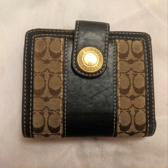 Coach Signature Canvas Wallet - Picture 1 of 4